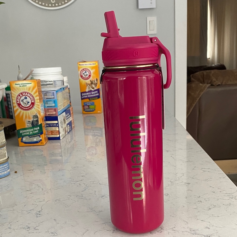 NWT Lululemon Back to Life Sport Bottle 24oz *Straw Lid